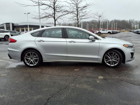 Used 2019 Ford Fusion SEL image 28