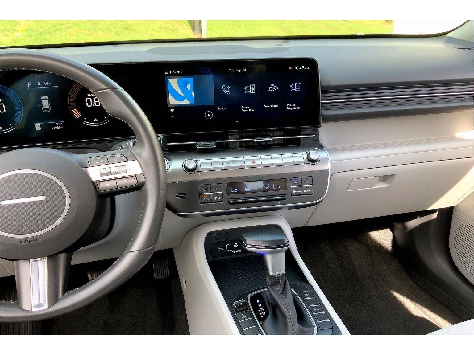 Used 2025 Hyundai Kona SEL AWD/4WD image 6