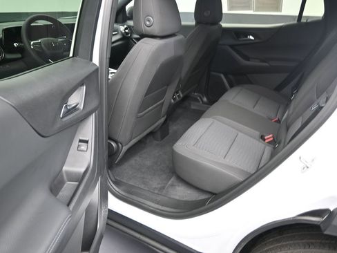 Used 2026 Chevrolet Equinox LT w/ Midnight Edition image 12