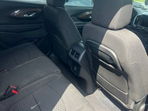 Used 2020 GMC Terrain SLE FWD image 18