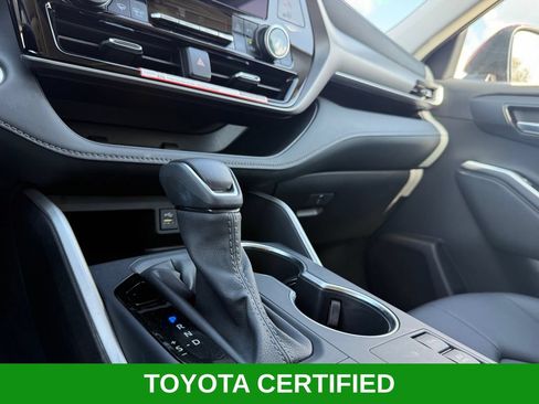 Certified 2026 Toyota Highlander XLE AWD/4WD image 16