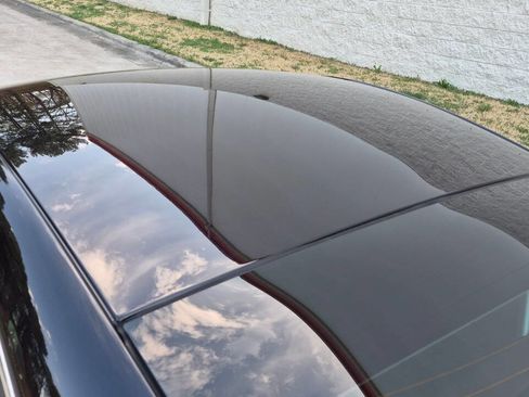 Used 2011 Aston Martin V12 Vantage Base 2dr Coupe image 89