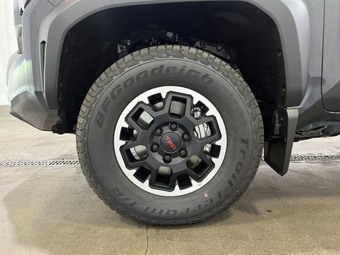 New 2026 Toyota Tacoma TRD Off-Road w/ TRD Off Road Premium Package AWD/4WD image 22