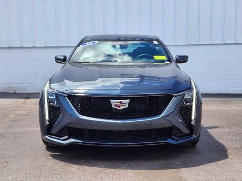 Used 2025 Cadillac CT5 V RWD image 8