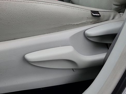 Used 2012 Toyota Prius One image 8