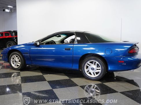 Used 1995 Chevrolet Camaro Z28 RWD image 9
