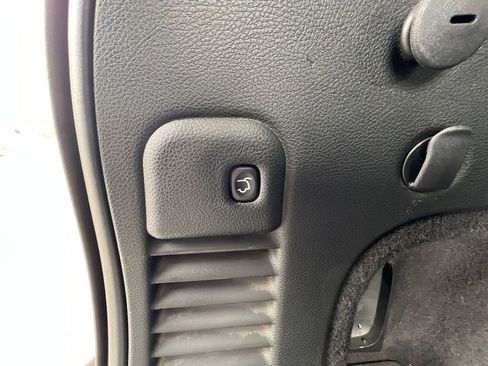 Used 2017 Jeep Grand Cherokee Limited w/ Luxury Group II image 37