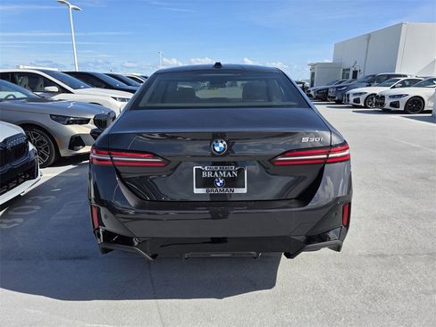 New 2026 BMW 530i w/ Executive Package image 5