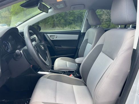 Used 2019 Toyota Corolla LE w/ Body Protection Package FWD image 2