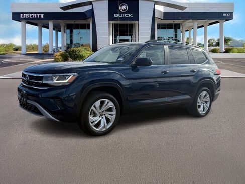 Used 2023 Volkswagen Atlas SE w/ Panoramic Sunroof Package image 8