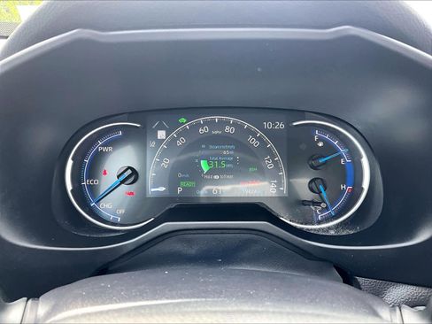 Used 2025 Toyota RAV4 XLE image 25