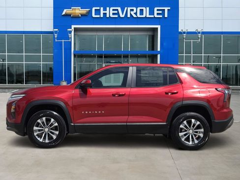 New 2027 Chevrolet Equinox LT FWD image 3
