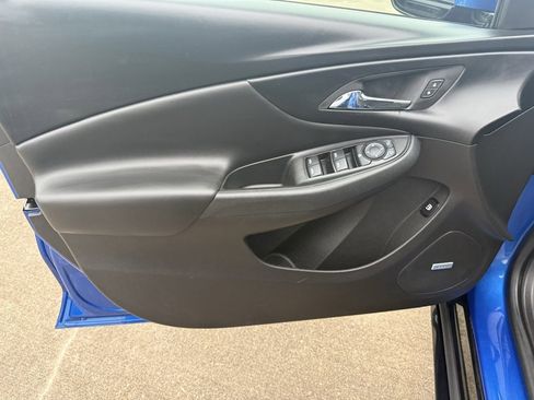 Used 2017 Chevrolet Volt Premier w/ Driver Confidence II Package image 19