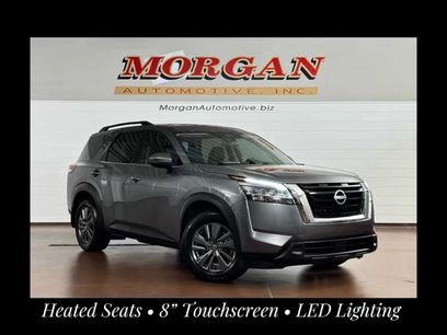 Used 2022 Nissan Pathfinder SV