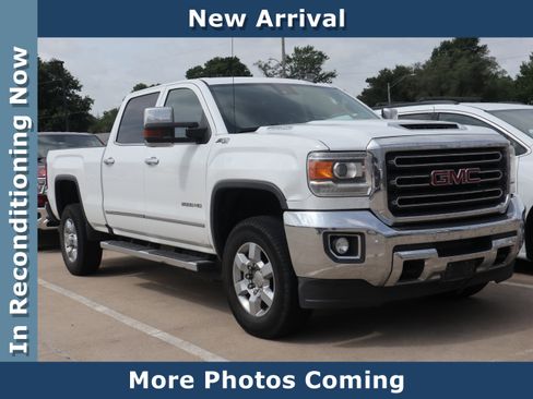 Used 2017 GMC Sierra 2500 SLT w/ Duramax Plus Package AWD/4WD image 1