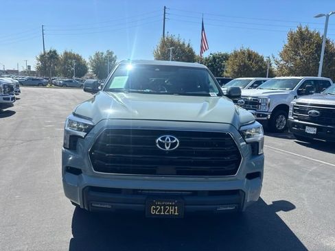 Used 2023 Toyota Sequoia SR5 w/ SR5 Premium Package AWD/4WD image 5