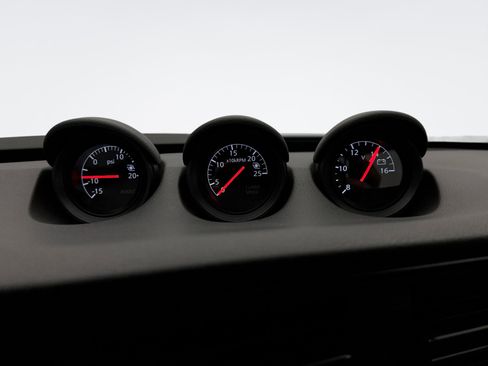 Used 2024 Nissan Z NISMO w/ Floor Mat Package image 15