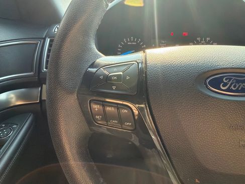 Used 2019 Ford Explorer XLT FWD image 12
