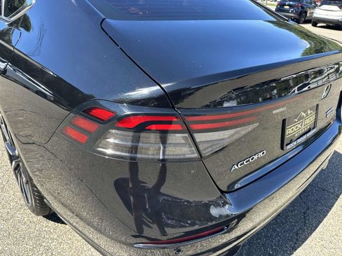 Used 2024 Honda Accord Touring image 10