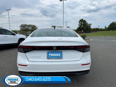 New 2025 Honda Accord SE image 4