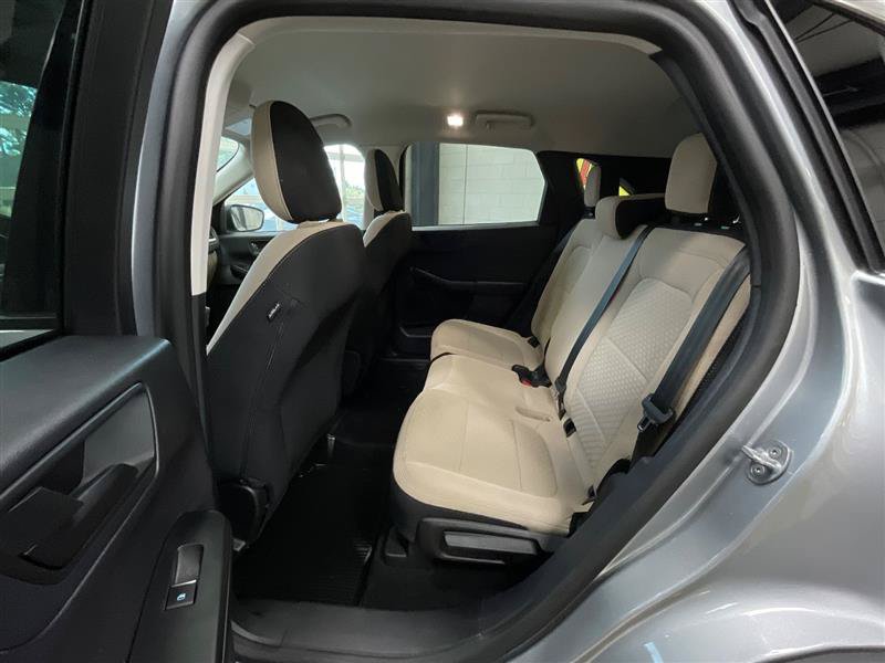 Used 2022 Ford Escape SE FWD image 21