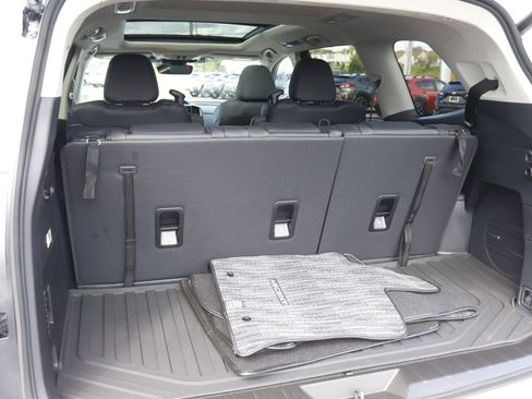 New 2025 Subaru Ascent Bronze Edition w/ Popular Package #2 image 5