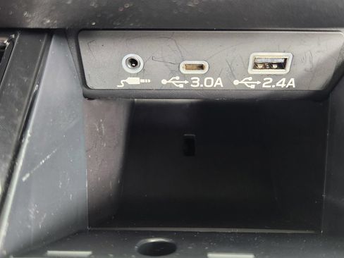 Certified 2025 Subaru Outback Limited AWD/4WD image 33