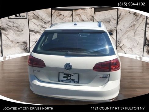 Used 2017 Volkswagen Golf S w/ Driver Assistance Package AWD/4WD image 6