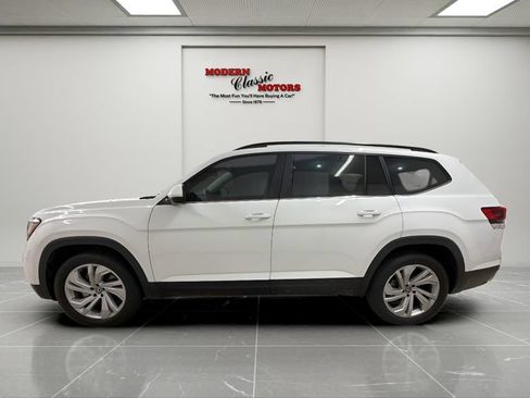 Used 2023 Volkswagen Atlas SE w/ Panoramic Sunroof Package FWD image 4