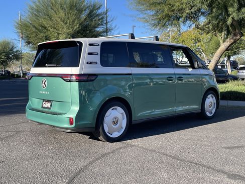 New 2025 Volkswagen ID. Buzz 1st Edition image 3