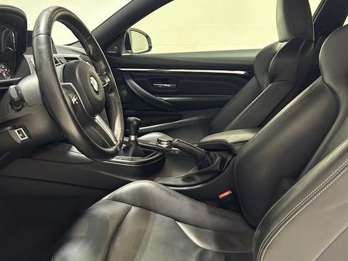 Used 2019 BMW M4 Coupe w/ Competition Package RWD image 8