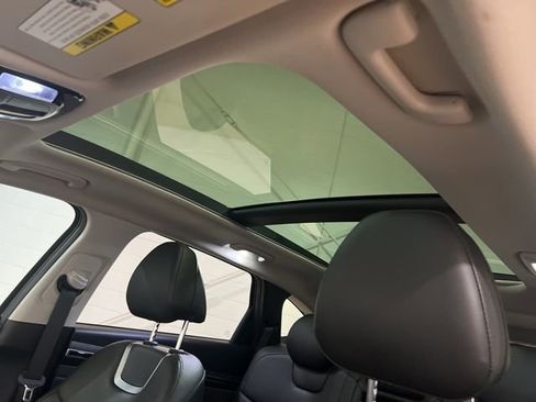 Used 2023 Hyundai Tucson Limited image 23