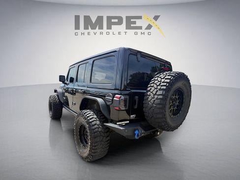 Used 2021 Jeep Wrangler Unlimited Rubicon AWD/4WD image 3