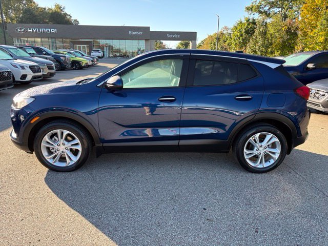 Used 2023 Buick Encore GX Preferred w/ Cold Weather Comfort Package FWD image 2