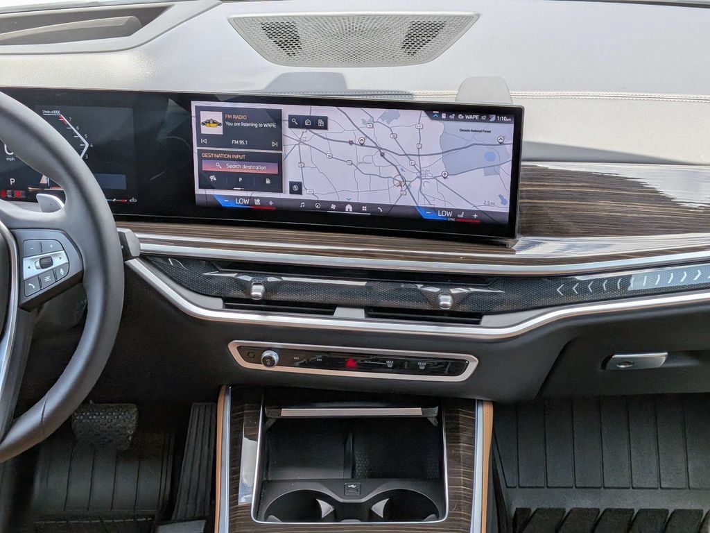 Used 2024 BMW X5 xDrive40i w/ Premium Package AWD/4WD image 19