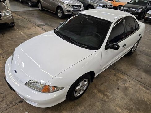 Used 2002 Chevrolet Cavalier Sedan FWD image 14