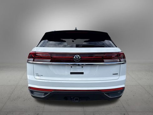 Used 2025 Volkswagen Atlas Cross Sport SE w/ Panoramic Sunroof Package AWD/4WD image 8