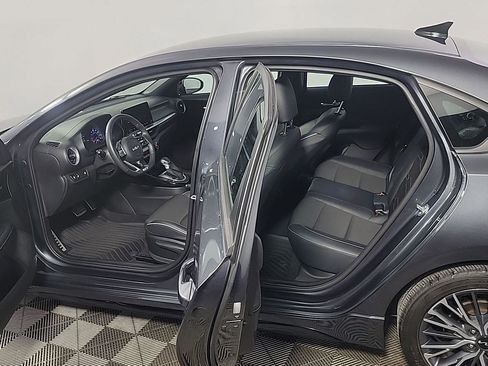 Used 2023 Kia Forte GT-Line image 16