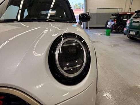 New 2025 MINI Cooper S image 9
