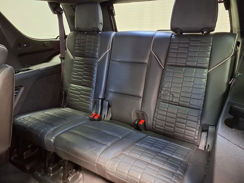 Used 2022 Cadillac Escalade Sport Platinum image 28