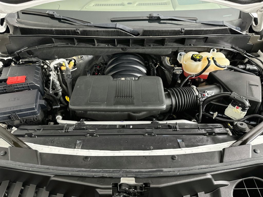 Used 2023 GMC Yukon Denali AWD/4WD image 32