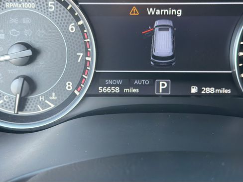 Used 2023 Nissan Armada SL w/ Captain's Chairs Package image 41