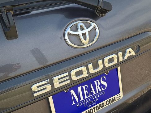 Used 2017 Toyota Sequoia SR5 w/ Premium Package image 13