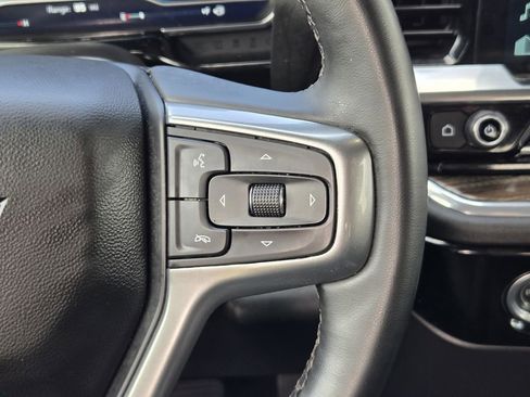 Used 2023 Chevrolet Silverado 1500 LT AWD/4WD image 26