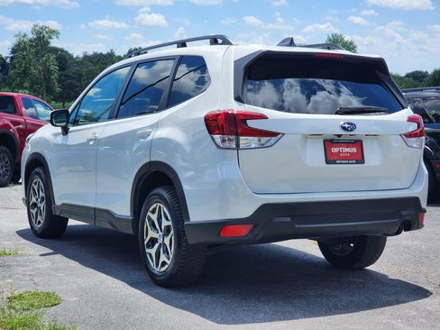 Used 2024 Subaru Forester Premium AWD/4WD image 5
