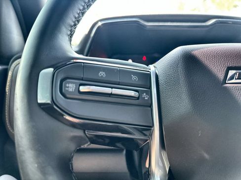 Certified 2024 Chevrolet Colorado ZR2 w/ ZR2 Convenience Package III AWD/4WD image 31