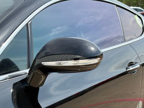 Used 2017 Bentley Continental GT image 12