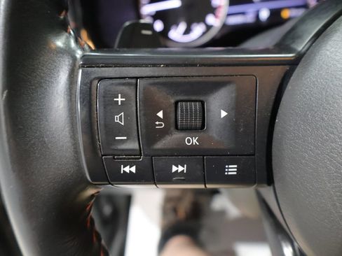 Used 2024 Nissan Pathfinder Rock Creek AWD/4WD image 32