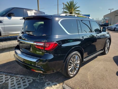 Used 2021 INFINITI QX80 Sensory w/ All-Season Package image 3