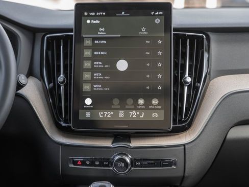 New 2026 Volvo XC60 B5 Plus w/ Protection Package Premier image 21